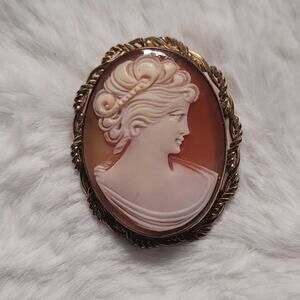 Vintage carved shell 1/20 12k gf cameo Brooch pendant